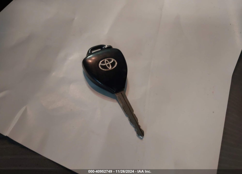 2011 TOYOTA COROLLA LE VIN: 2T1BU4EEXBC616726