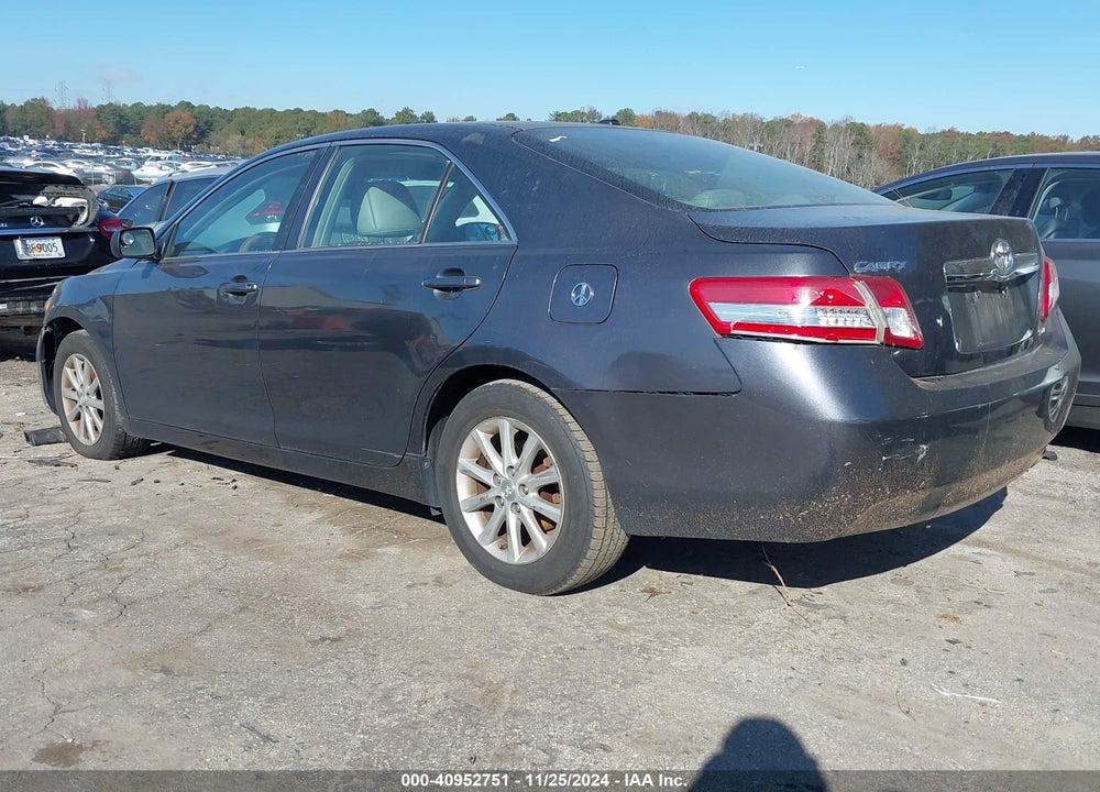 2011 TOYOTA CAMRY XLE VIN: 4T1BF3EK4BU168167