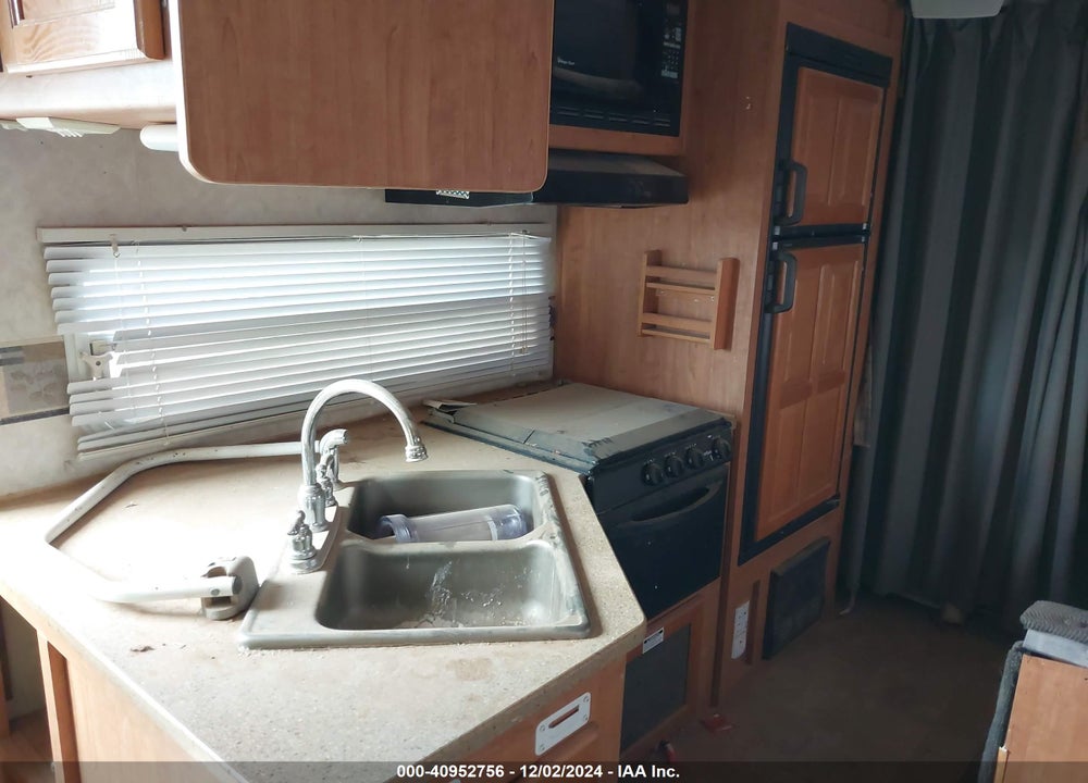 2007 FOREST RIVER ROCKWOOD VIN: 4X4TRL32X81820166
