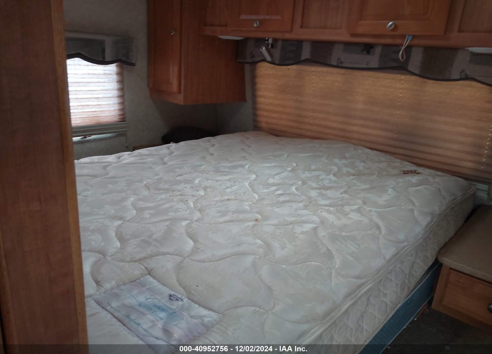 2007 FOREST RIVER ROCKWOOD VIN: 4X4TRL32X81820166