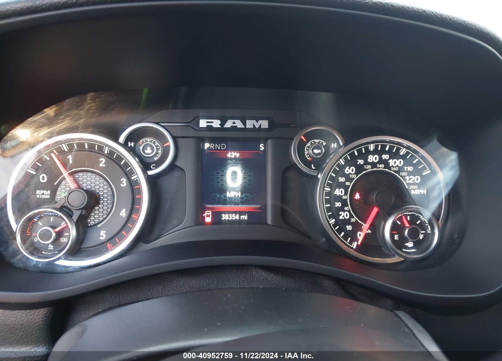2022 RAM 2500 BIG HORN 4X4 8' BOX VIN: 3C6UR5JL7NG410446