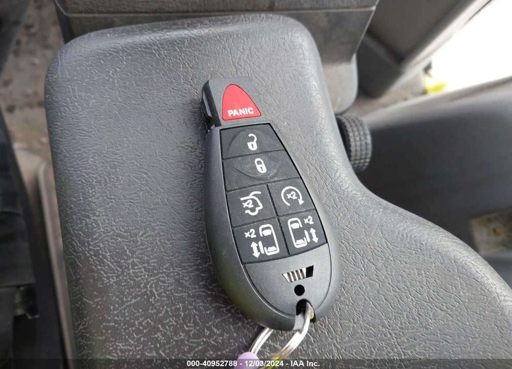 2008 DODGE GRAND CARAVAN SE VIN: 1D8HN44H48B127170