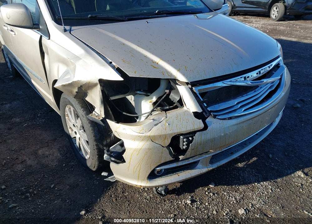 2014 CHRYSLER TOWN & COUNTRY TOURING VIN: 2C4RC1BG4ER232077