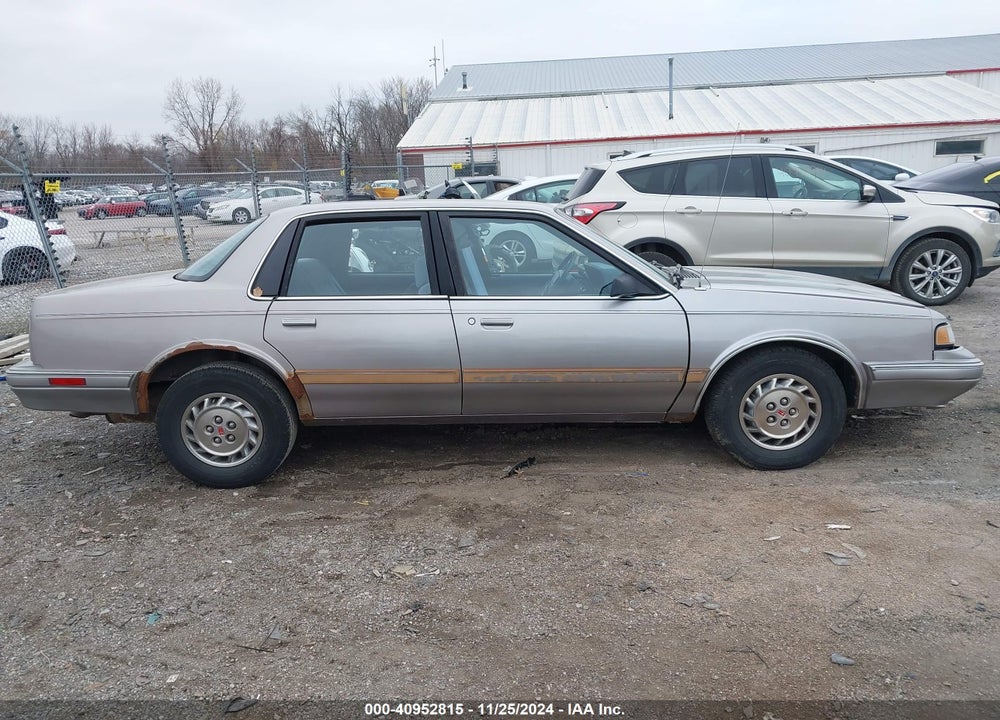 1996 OLDSMOBILE CIERA SL VIN: 1G3AJ55M8T6389174