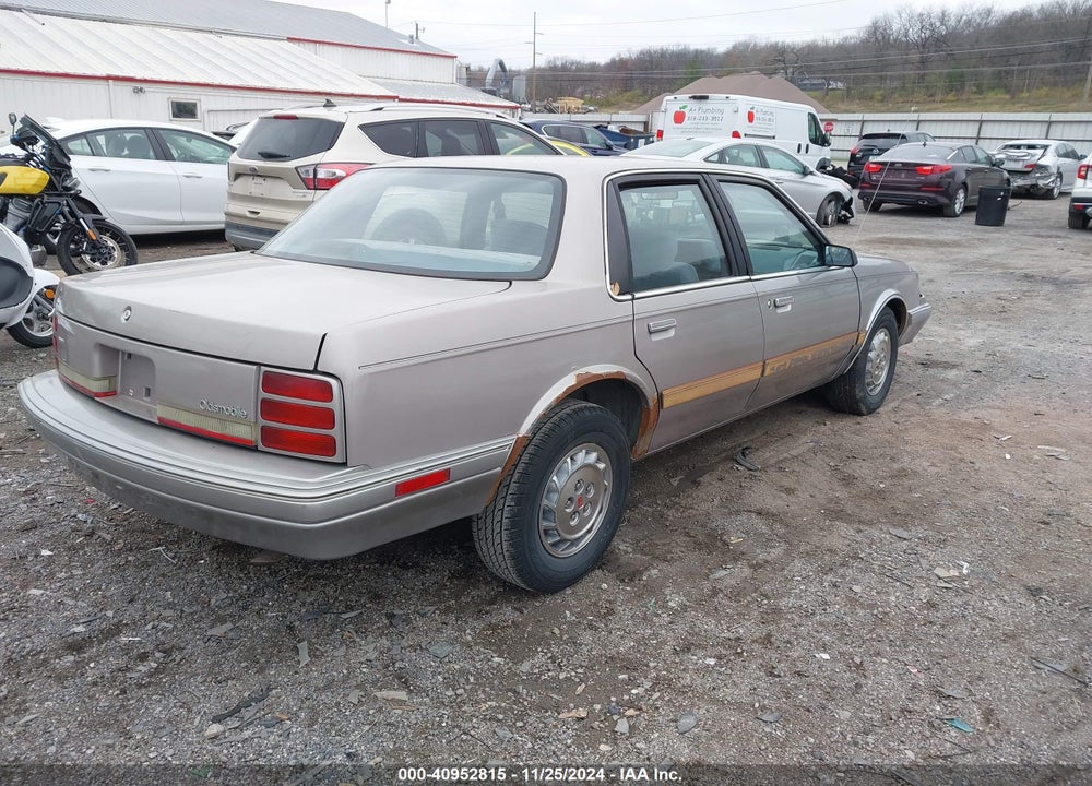 1996 OLDSMOBILE CIERA SL VIN: 1G3AJ55M8T6389174