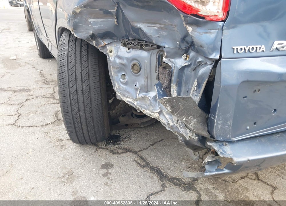 2008 TOYOTA RAV4 VIN: JTMZD33V986077429