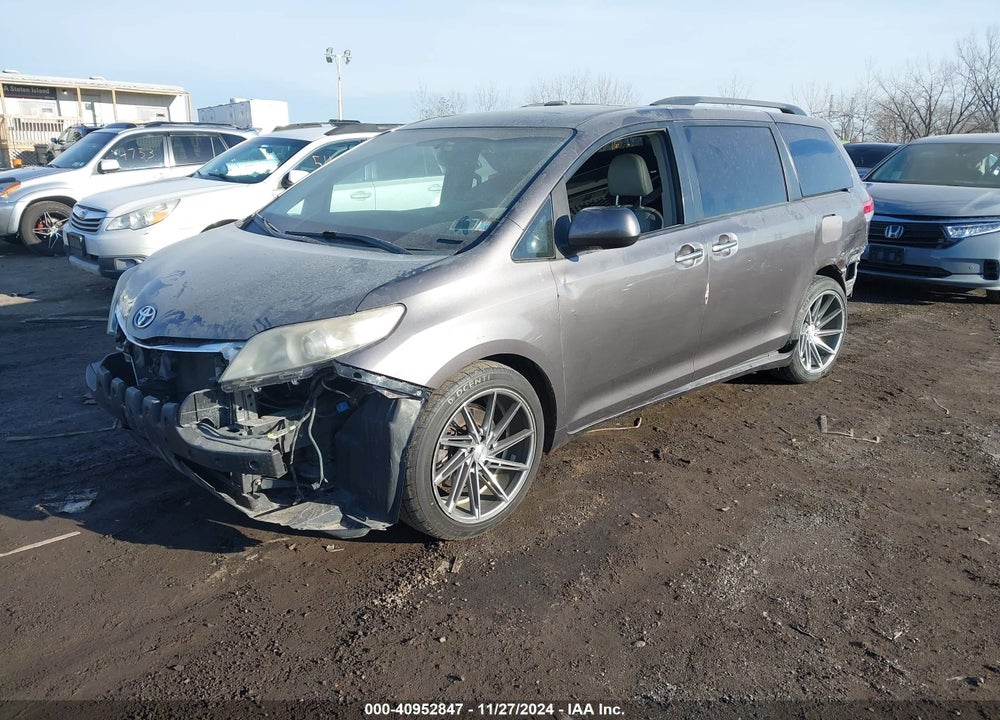2011 TOYOTA SIENNA XLE LIMITED VIN: 5TDYK3DC7BS061557