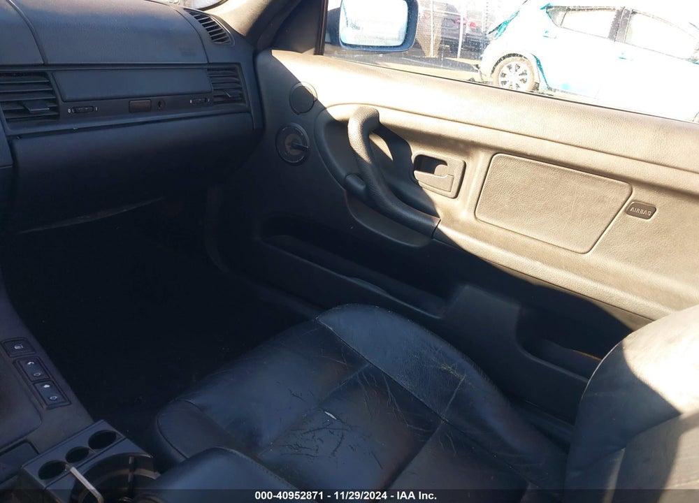 1998 BMW 323IC VIN: WBABJ7326WEA16338