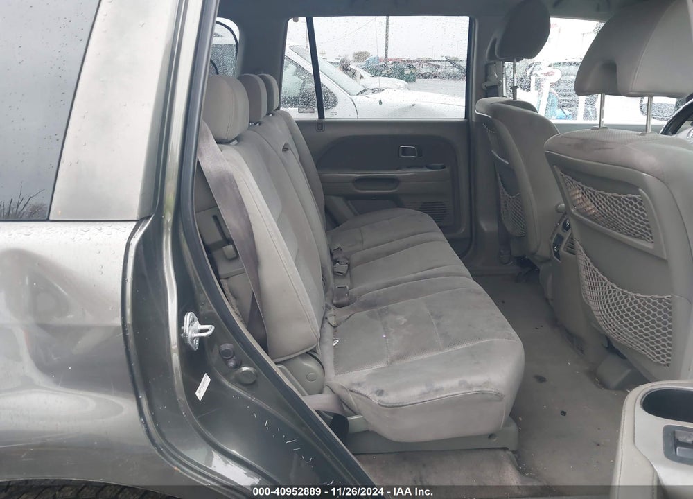 2006 HONDA PILOT EX VIN: 5FNYF18416B030021