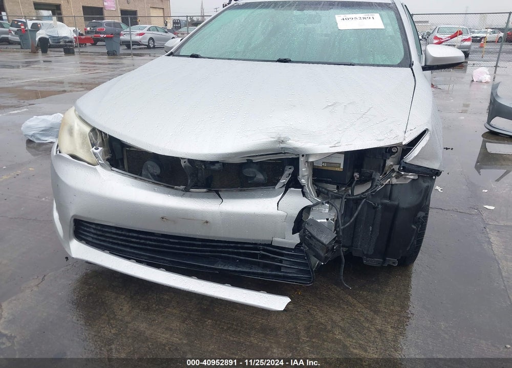 2012 TOYOTA CAMRY XLE VIN: 4T4BF1FK2CR224715