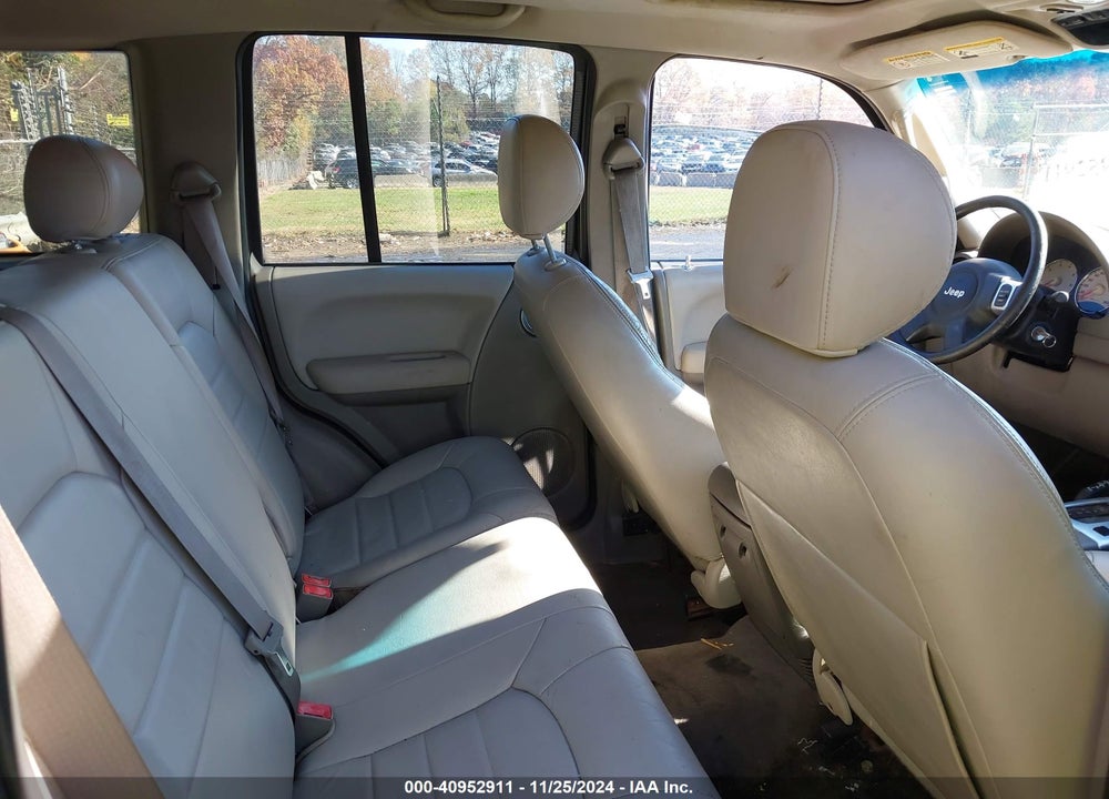 2003 JEEP LIBERTY LIMITED EDITION VIN: 1J4GL58K53W658157