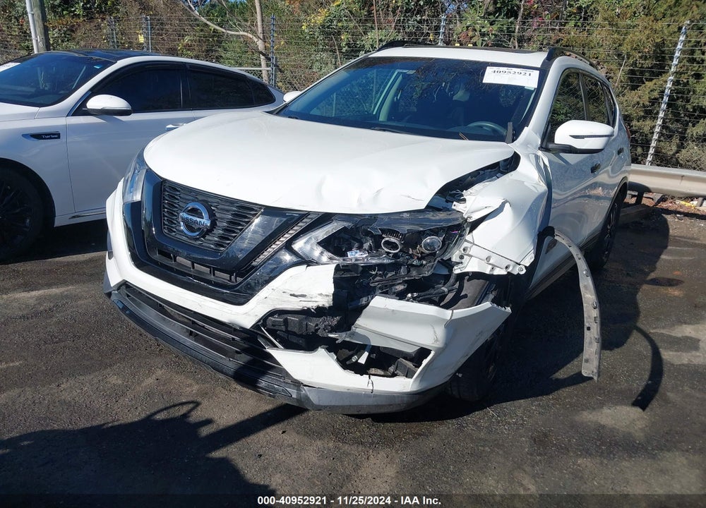 2017 NISSAN ROGUE VIN: 5N1AT2MT6HC758250