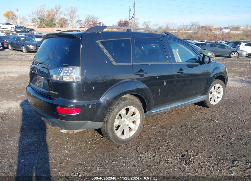 2013 MITSUBISHI OUTLANDER SE VIN: JA4JT3AW7DU009612
