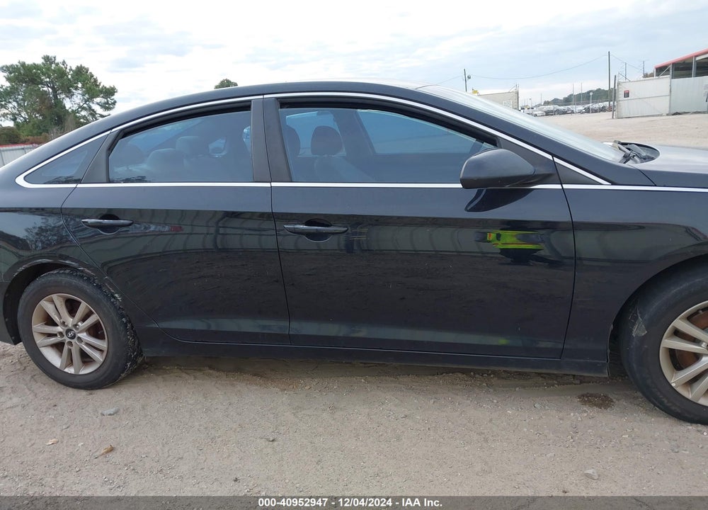2016 HYUNDAI SONATA SE VIN: 5NPE24AF7GH366562