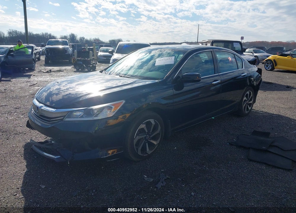 2017 HONDA ACCORD VIN: 1HGCR2F74HA152180