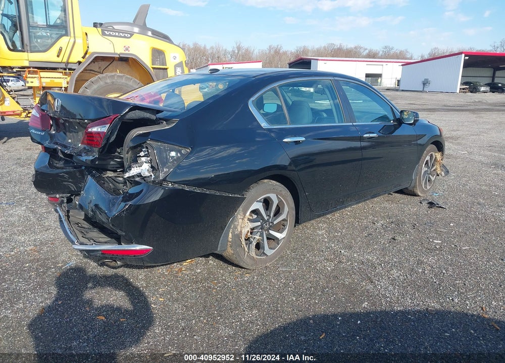2017 HONDA ACCORD VIN: 1HGCR2F74HA152180