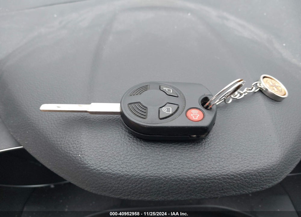 2015 FORD ESCAPE SE VIN: 1FMCU9GX8FUC24235