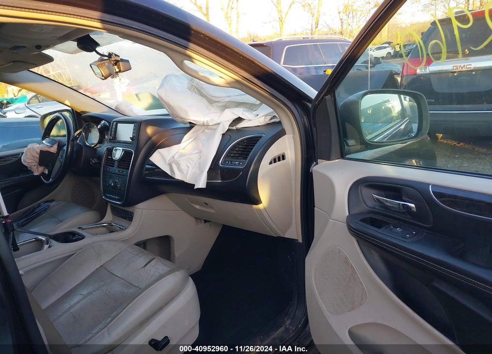 2012 CHRYSLER TOWN & COUNTRY LIMITED VIN: 2C4RC1GG7CR169935