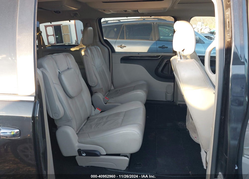 2012 CHRYSLER TOWN & COUNTRY LIMITED VIN: 2C4RC1GG7CR169935