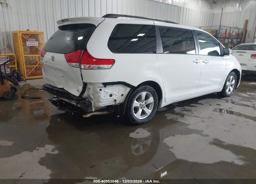 2011 TOYOTA SIENNA LE V6 VIN: 5TDKK3DC4BS114821