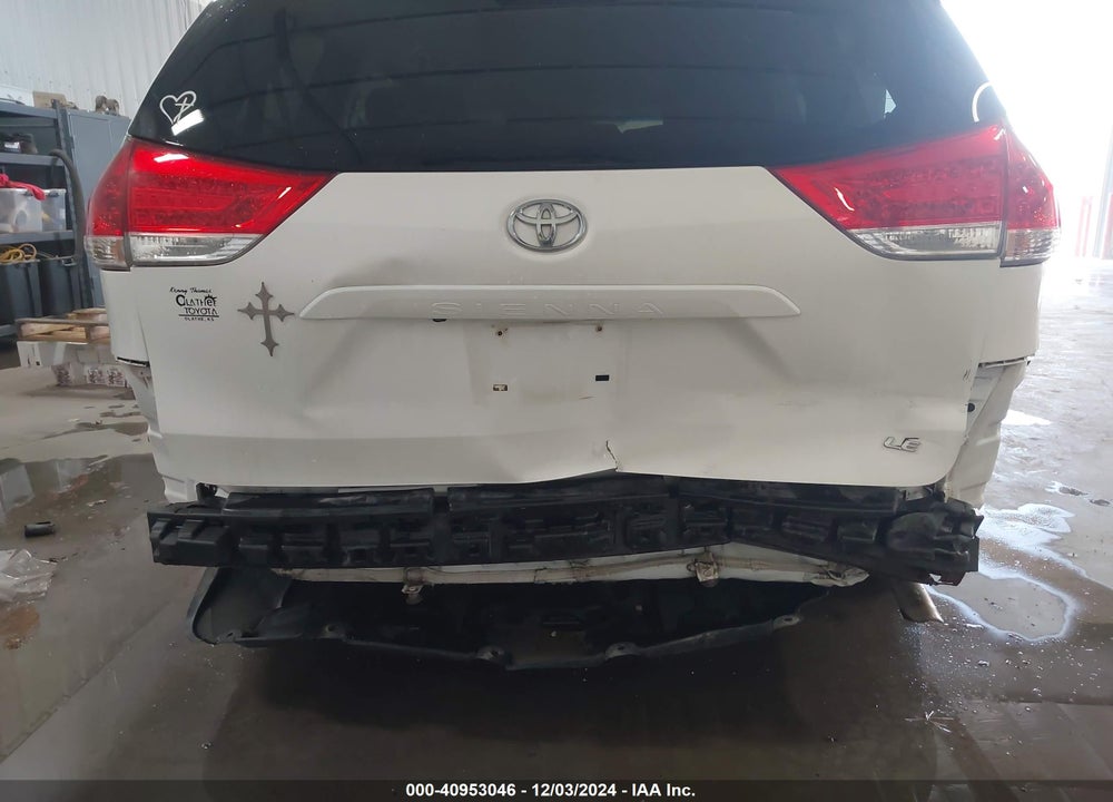 2011 TOYOTA SIENNA LE V6 VIN: 5TDKK3DC4BS114821