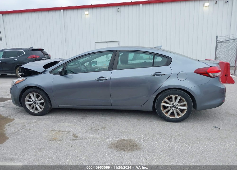 2017 KIA FORTE VIN: 3KPFL4A78HE099335