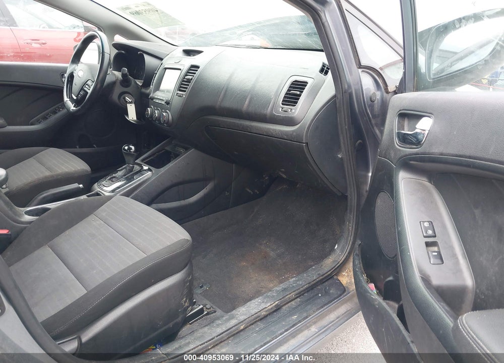 2017 KIA FORTE VIN: 3KPFL4A78HE099335