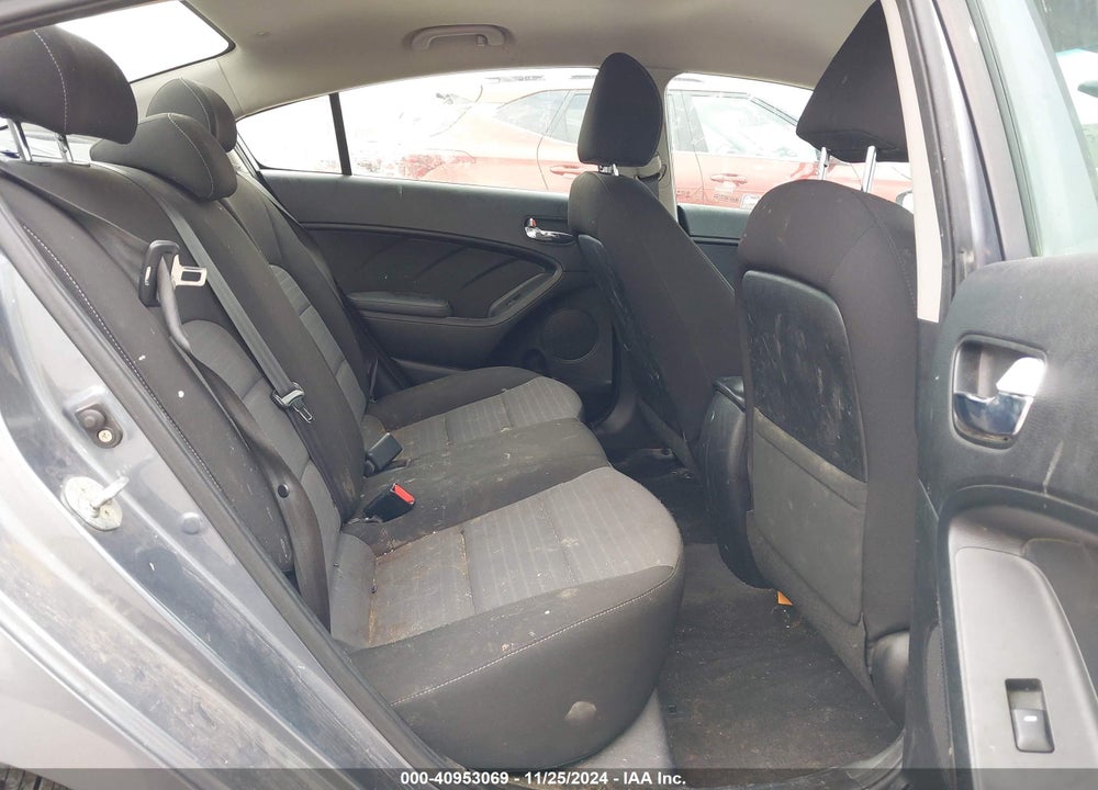 2017 KIA FORTE VIN: 3KPFL4A78HE099335
