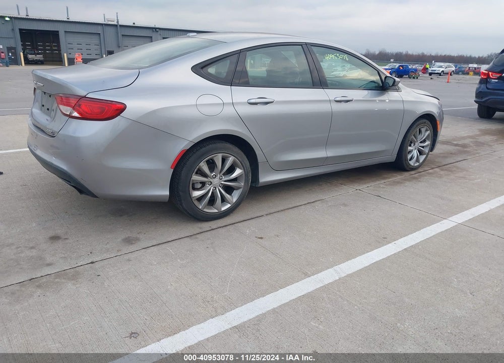 2015 CHRYSLER 200 S VIN: 1C3CCCBG3FN703138