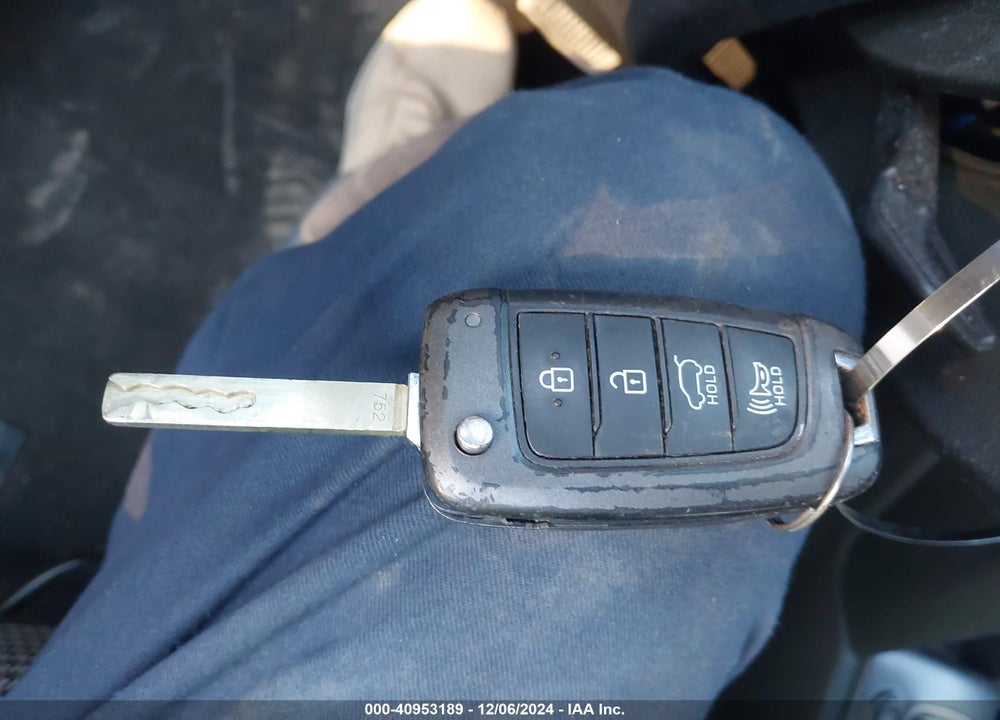 2021 HYUNDAI KONA SE VIN: KM8K1CAAXMU639074