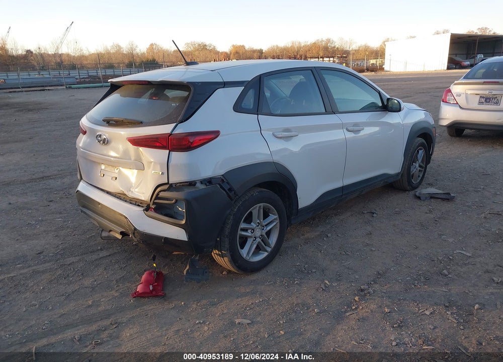 2021 HYUNDAI KONA SE VIN: KM8K1CAAXMU639074