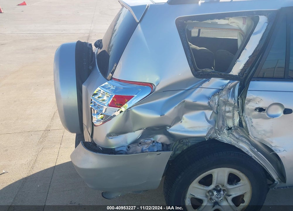 2011 TOYOTA RAV4 VIN: 2T3ZF4DV2BW091595