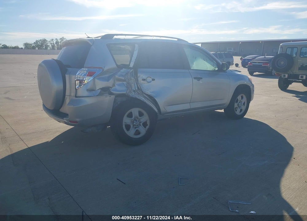 2011 TOYOTA RAV4 VIN: 2T3ZF4DV2BW091595