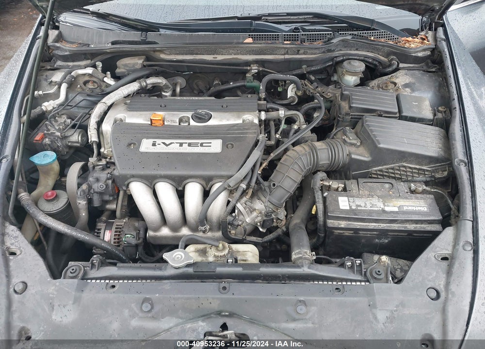 2004 HONDA ACCORD 2.4 EX VIN: JHMCM56824C037484