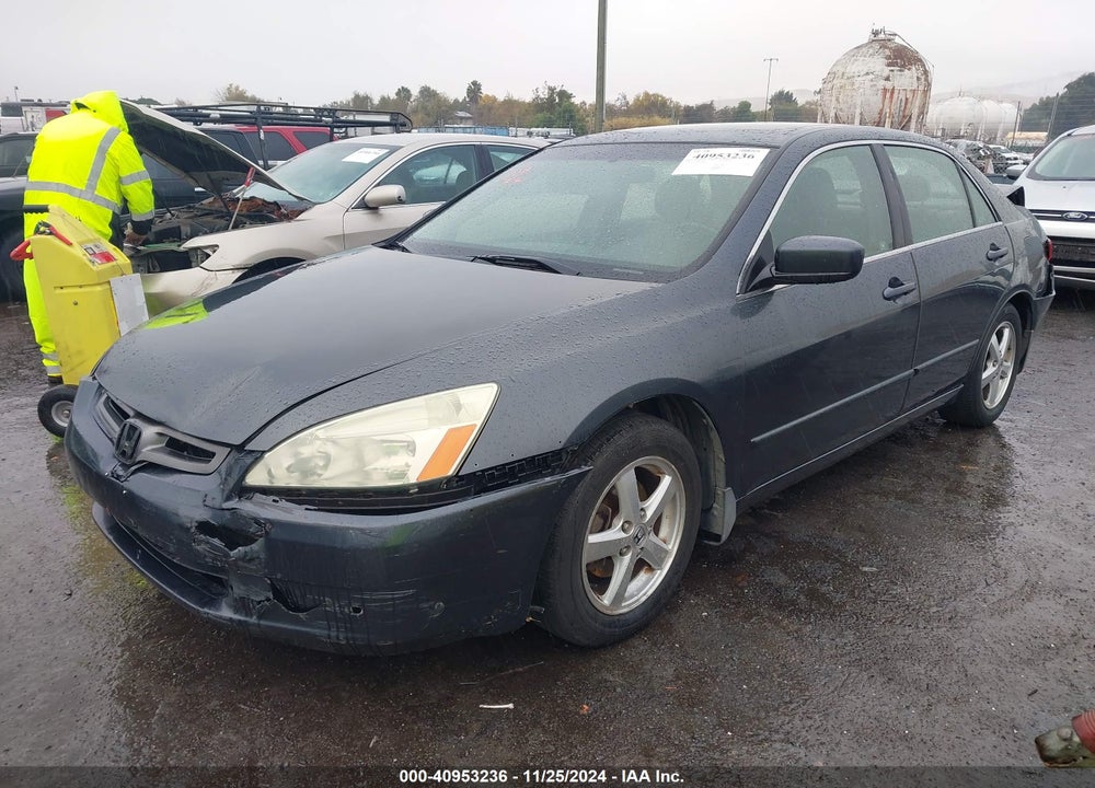 2004 HONDA ACCORD 2.4 EX VIN: JHMCM56824C037484