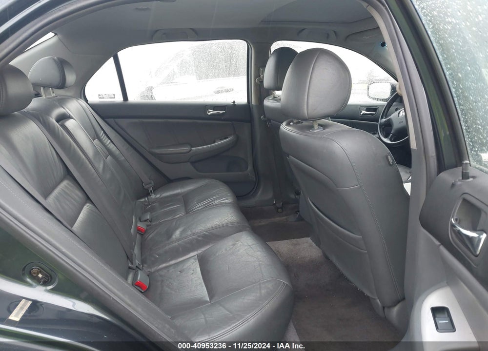 2004 HONDA ACCORD 2.4 EX VIN: JHMCM56824C037484
