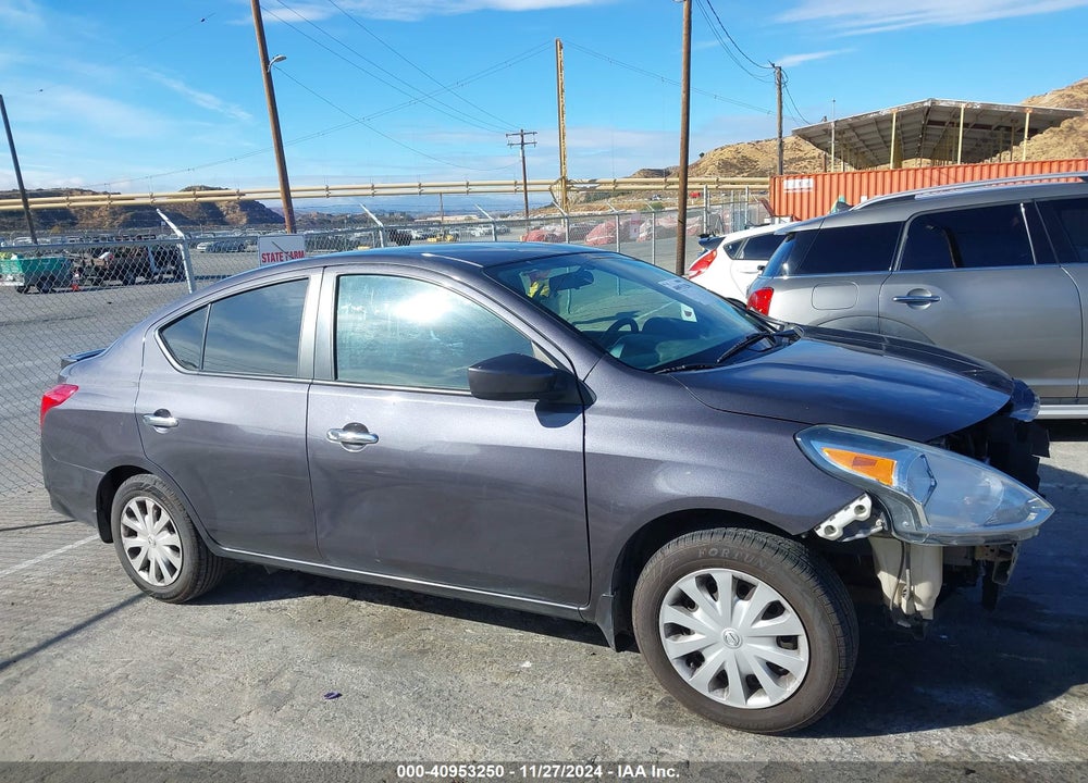 2015 NISSAN VERSA 1.6 SV VIN: 3N1CN7AP2FL927180