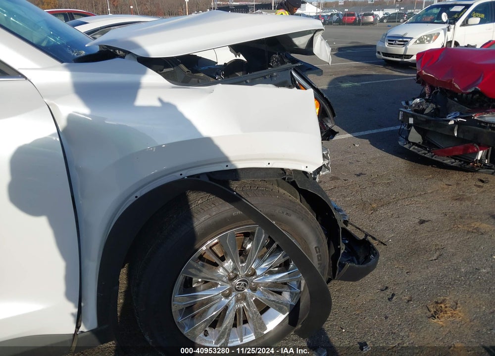 2024 TOYOTA GRAND HIGHLANDER PLATINUM VIN: 5TDAAAB56RS042800