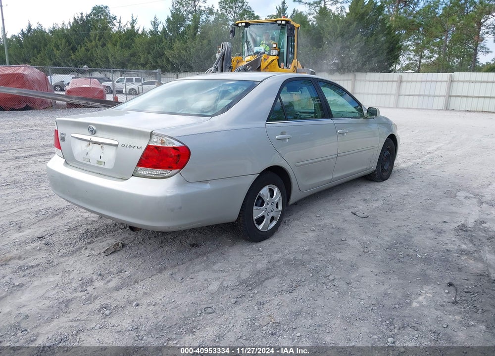 2005 TOYOTA CAMRY LE VIN: 4T1BE30K55U384981