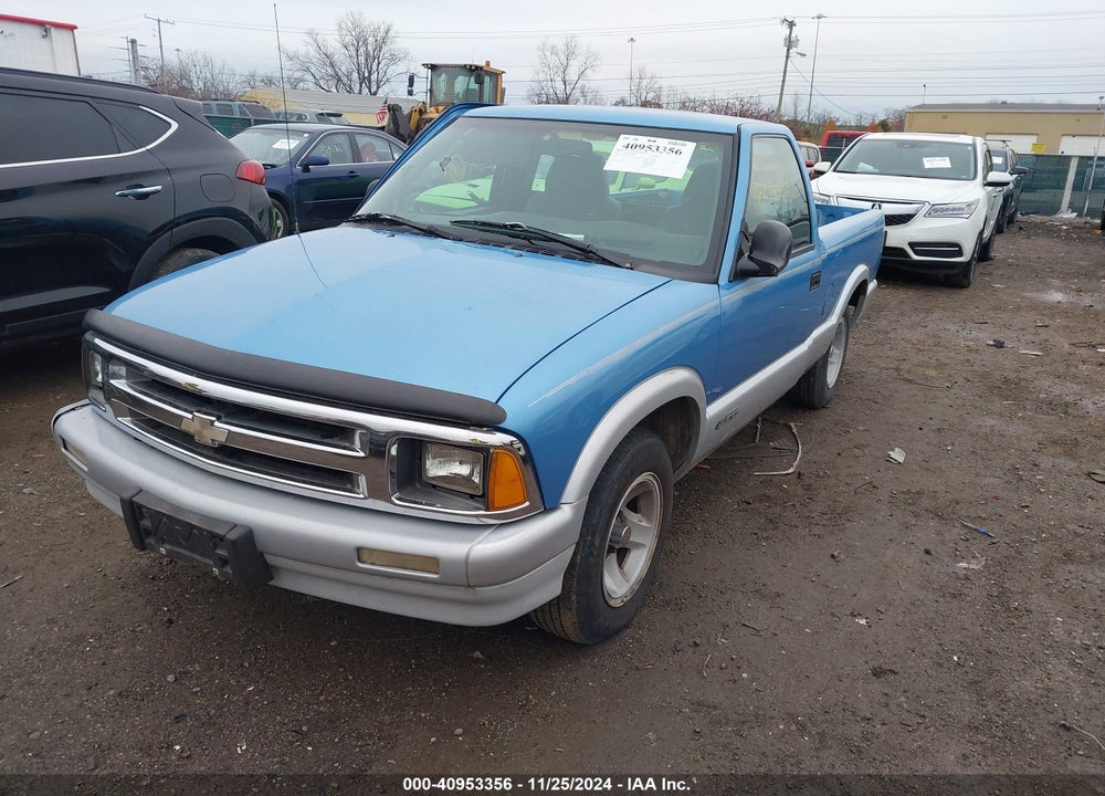 1996 CHEVROLET S TRUCK S10 VIN: 1GCCS1440T8175221