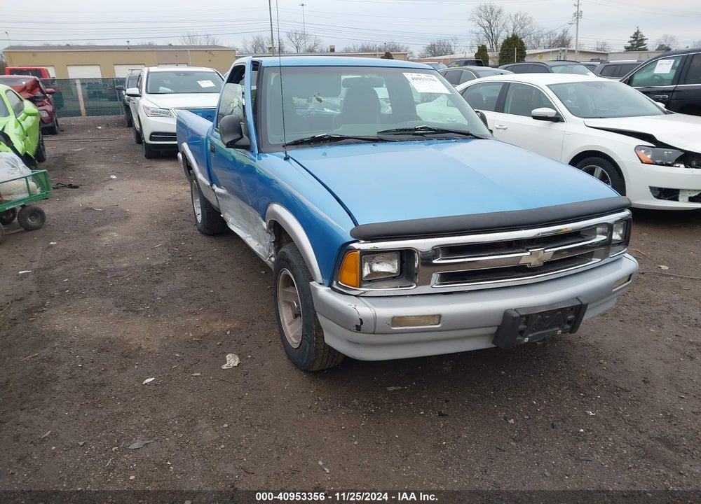 1996 CHEVROLET S TRUCK S10 VIN: 1GCCS1440T8175221