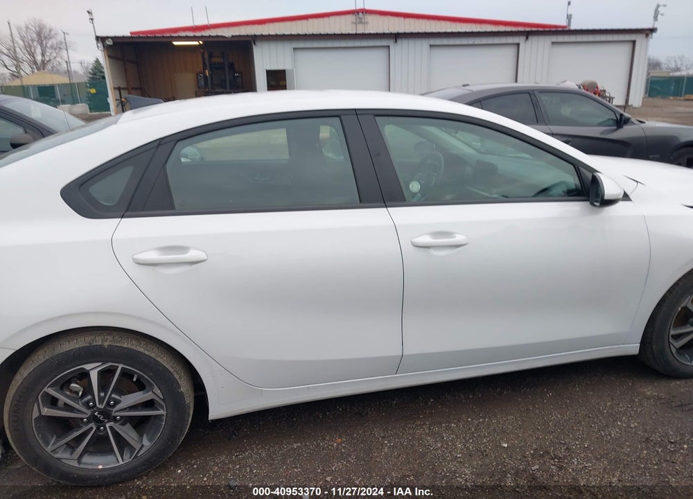 2024 KIA FORTE LXS VIN: 3KPF24AD2RE770749