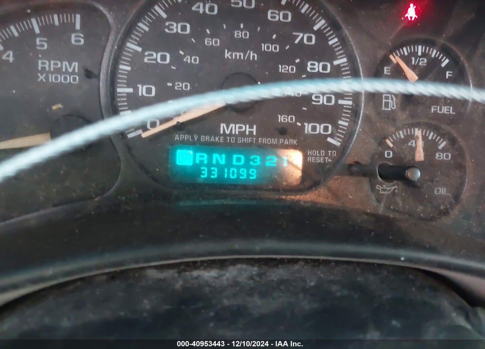 2001 CHEVROLET TAHOE LS VIN: 1GNEC13T51J314304