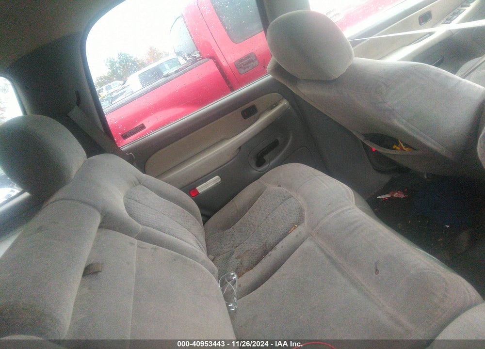 2001 CHEVROLET TAHOE LS VIN: 1GNEC13T51J314304