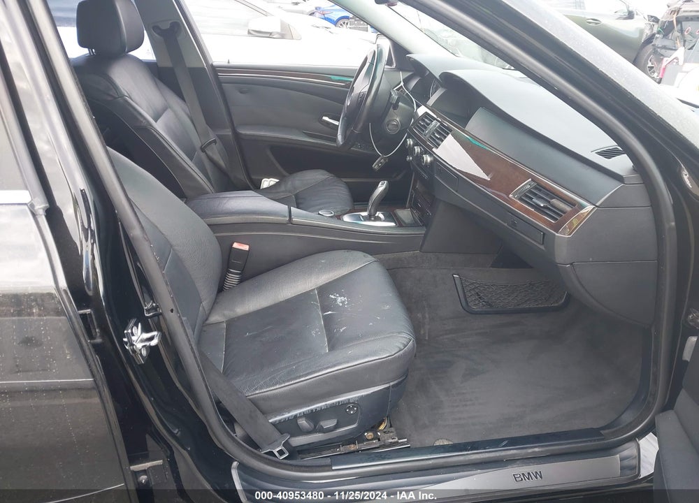 2008 BMW 528I VIN: WBANU53518CT18263