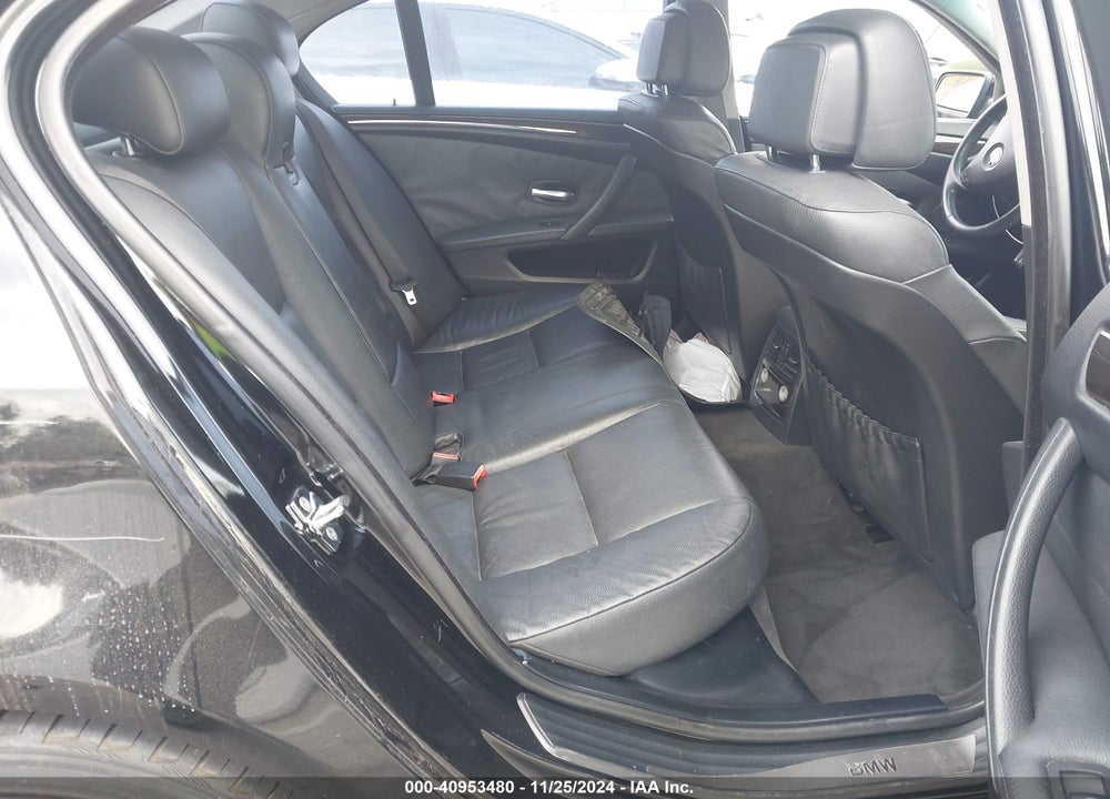 2008 BMW 528I VIN: WBANU53518CT18263