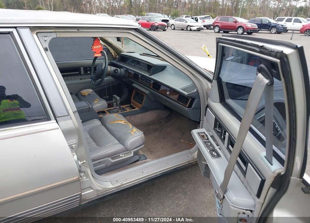 1990 OLDSMOBILE 98 REGENCY TOURING VIN: 1G3CV54C4L4312562