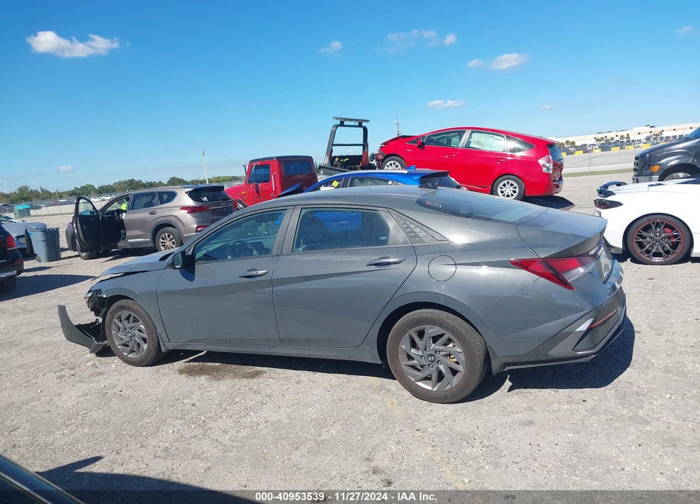 2024 HYUNDAI ELANTRA SEL VIN: KMHLM4DG6RU740962