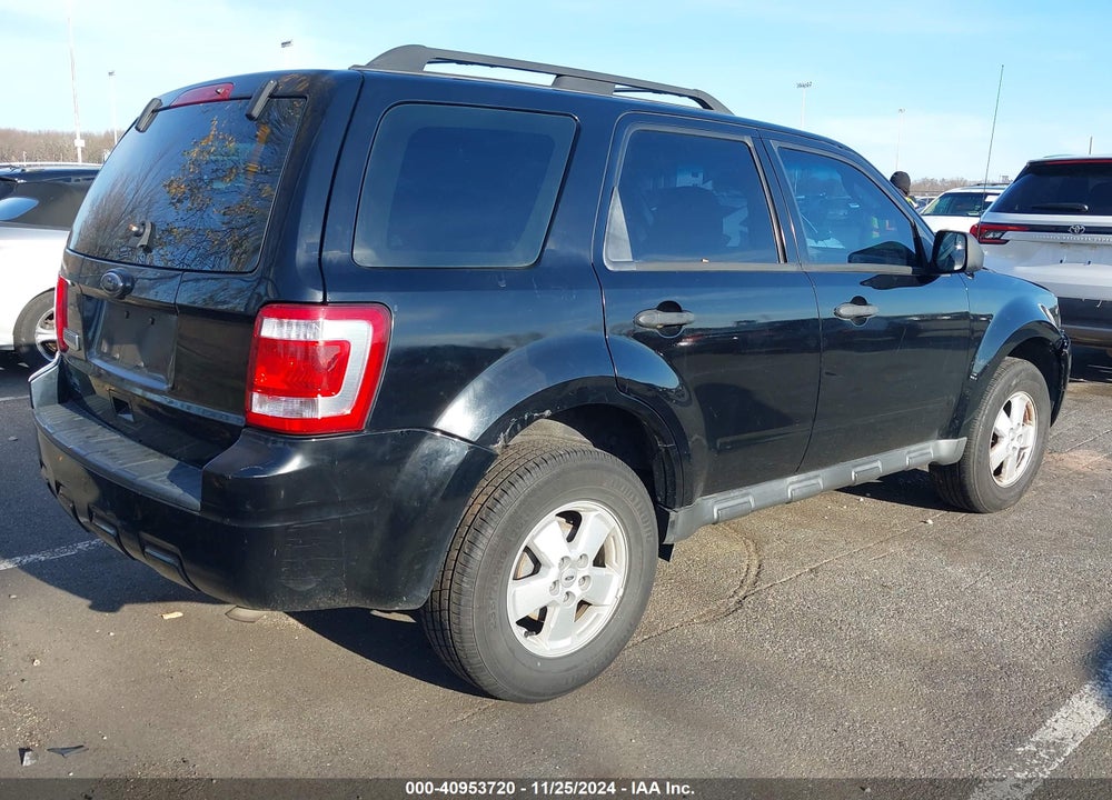 2010 FORD ESCAPE XLS VIN: 1FMCU0C73AKD12180