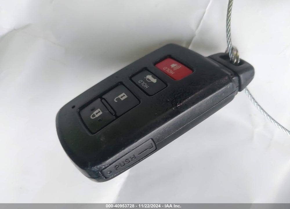 2013 TOYOTA CAMRY HYBRID XLE VIN: 4T1BD1FK9DU075818